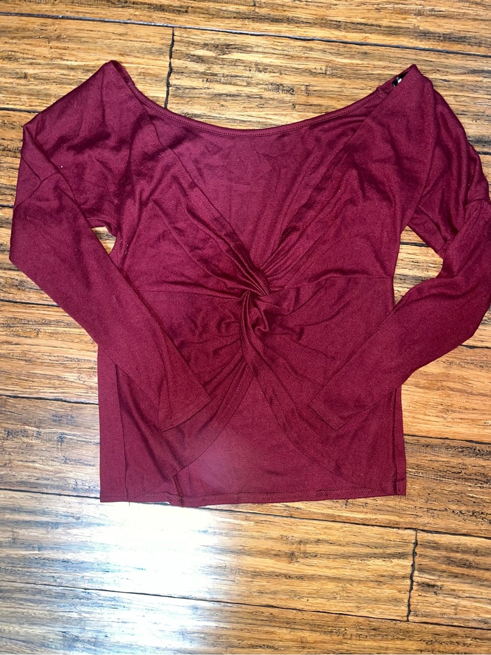 Women’s Twist-Back Long Sleeve Top - Burgundy